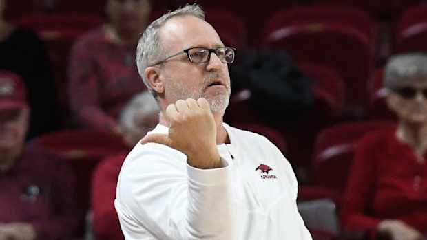 Mike Neighbors against Louisiana Tech on Tuesday night